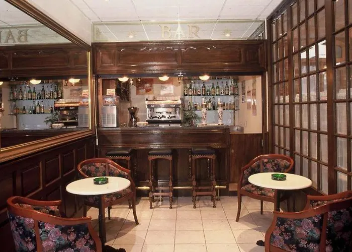 ホテル Grand D'angleterre ルルド